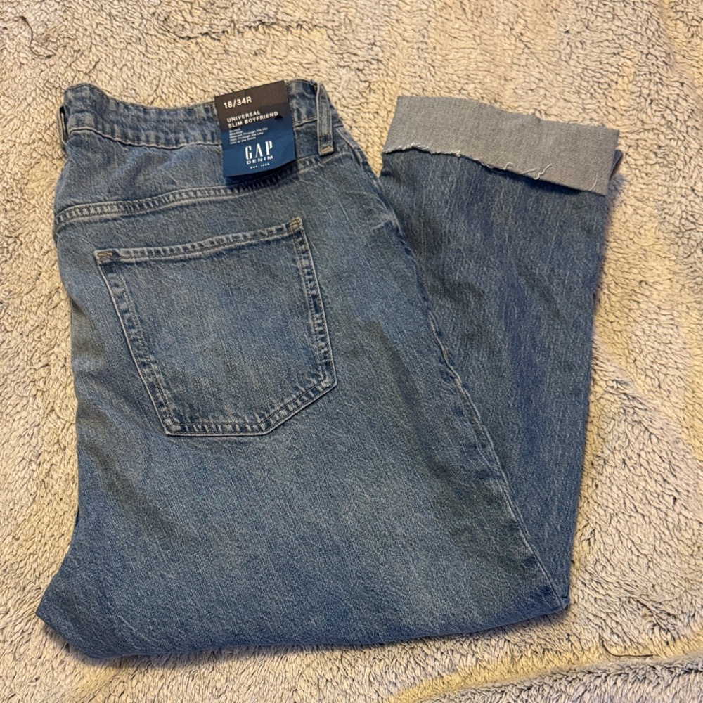 Gap Universal Slim Boyfriend Jeans